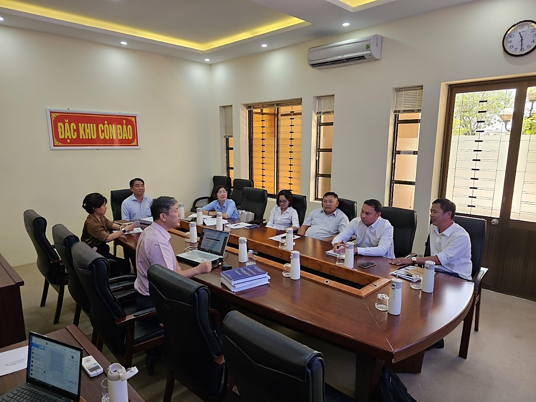 VIỆN CÔNG NGHỆ TIÊN TIẾN CHUYỂN GIAO KẾT QUẢ THỰC HIỆN NHIỆM VỤ KHOA HỌC VÀ CÔNG NGHỆ CẤP TỈNH CHO ỦY BAN NHÂN DÂN ĐẶC KHU CÔN ĐẢO