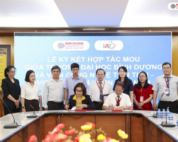Lễ ký kết bản ghi nhớ hợp tác giữa Viện Công nghệ tiên tiến và Trường Đại học Bình Dương