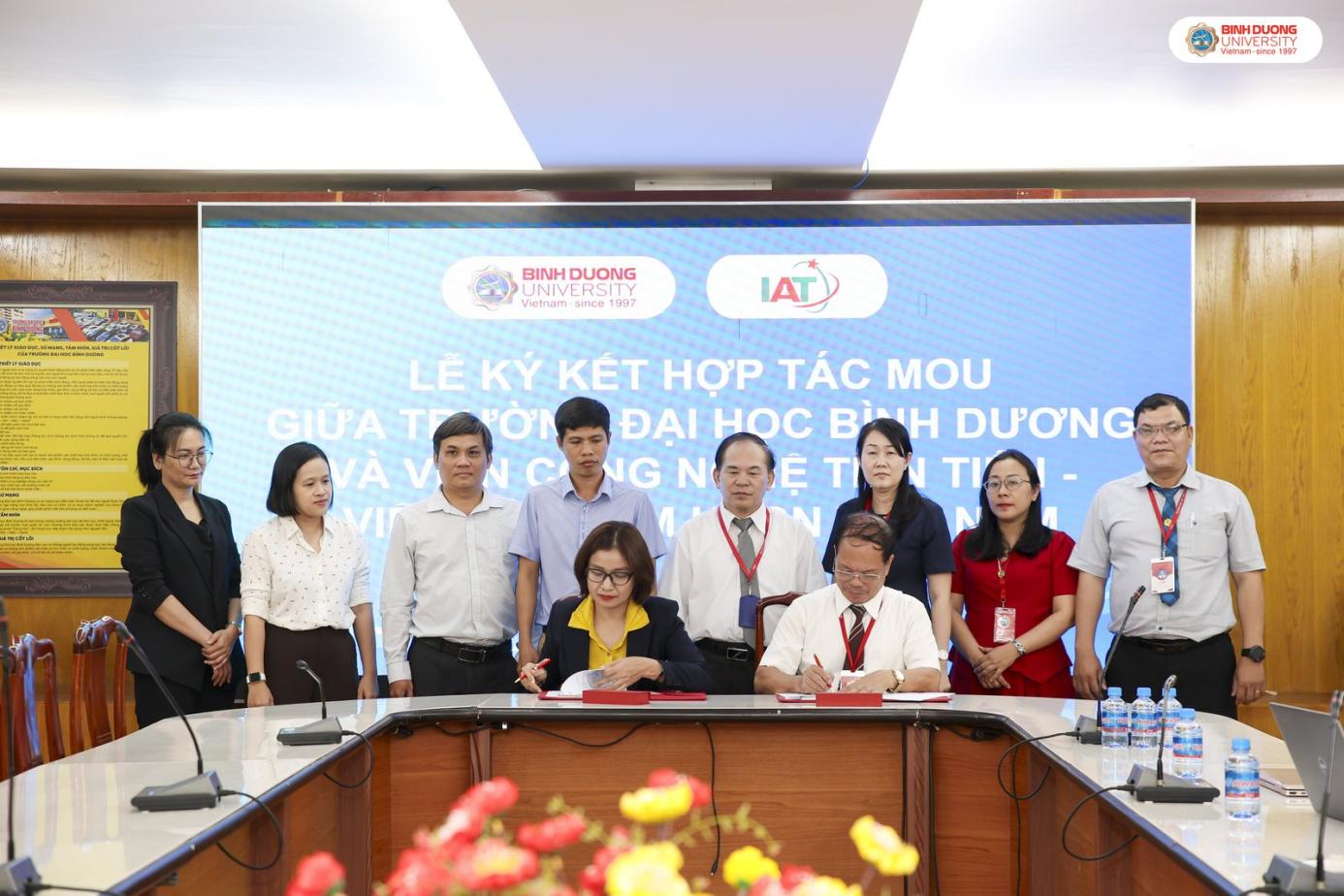 VIỆN CÔNG NGHỆ TIÊN TIẾN VÀ TRƯỜNG ĐẠI HỌC BÌNH DƯƠNG KÝ KẾT BẢN GHI NHỚ HỢP TÁC TOÀN DIỆN
